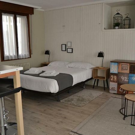 Tres Puentes Anguiano Apartamentos Y Hostal Экстерьер фото