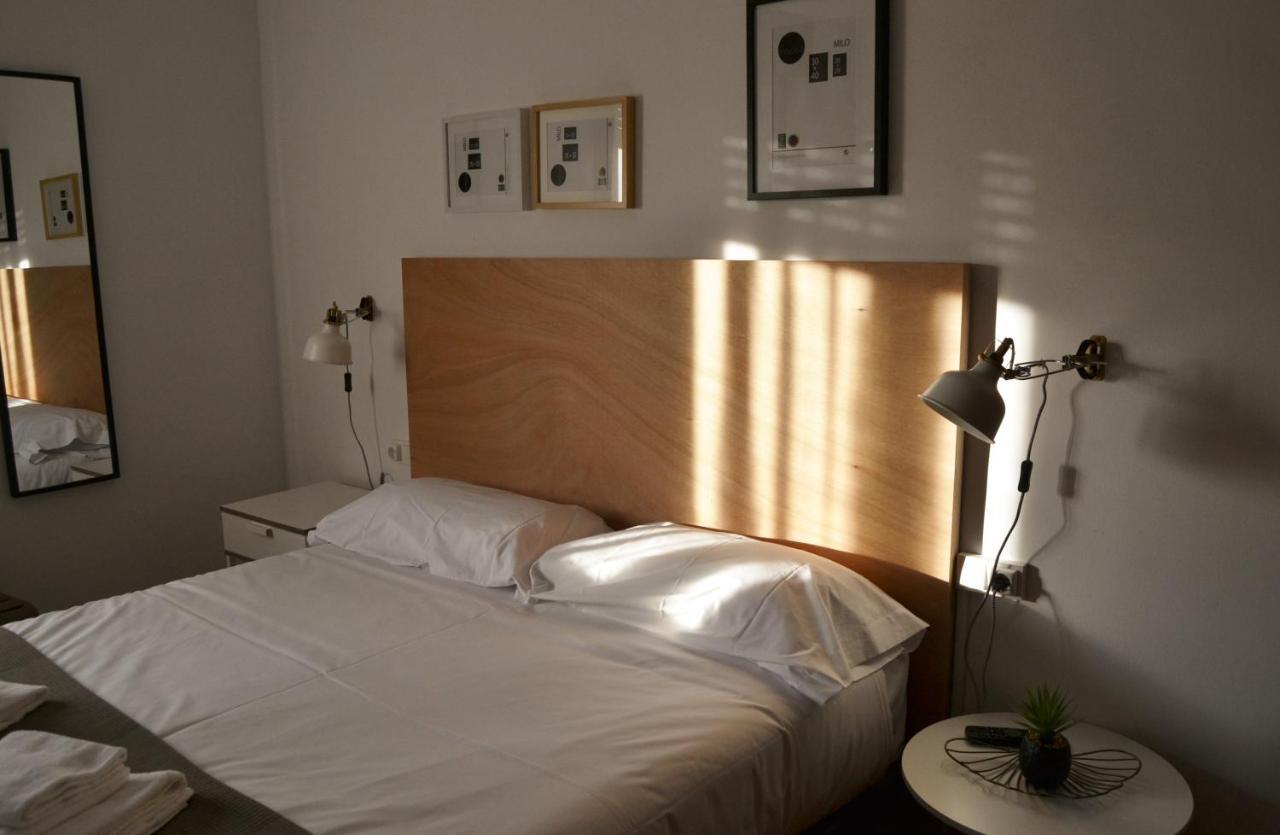 Tres Puentes Anguiano Apartamentos Y Hostal Экстерьер фото