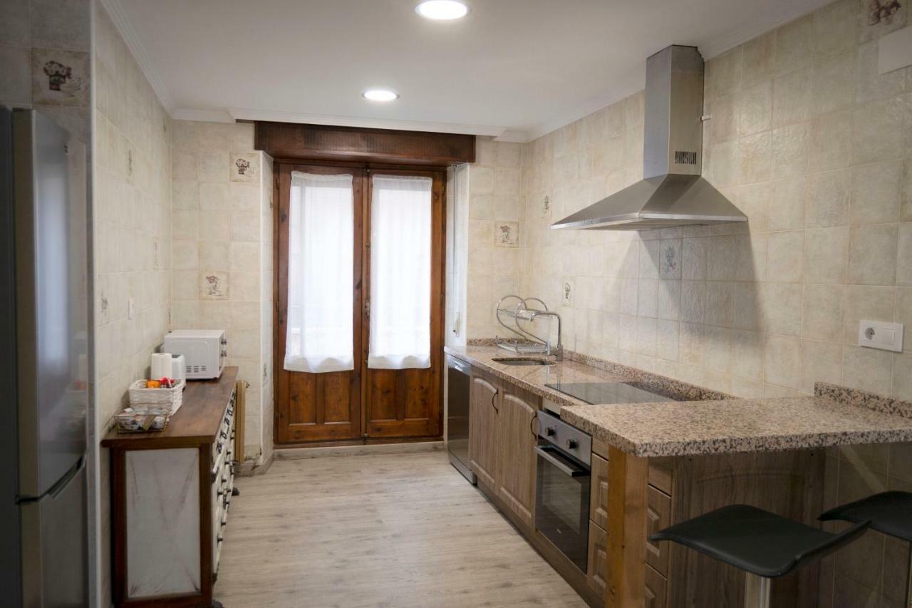 Tres Puentes Anguiano Apartamentos Y Hostal Экстерьер фото