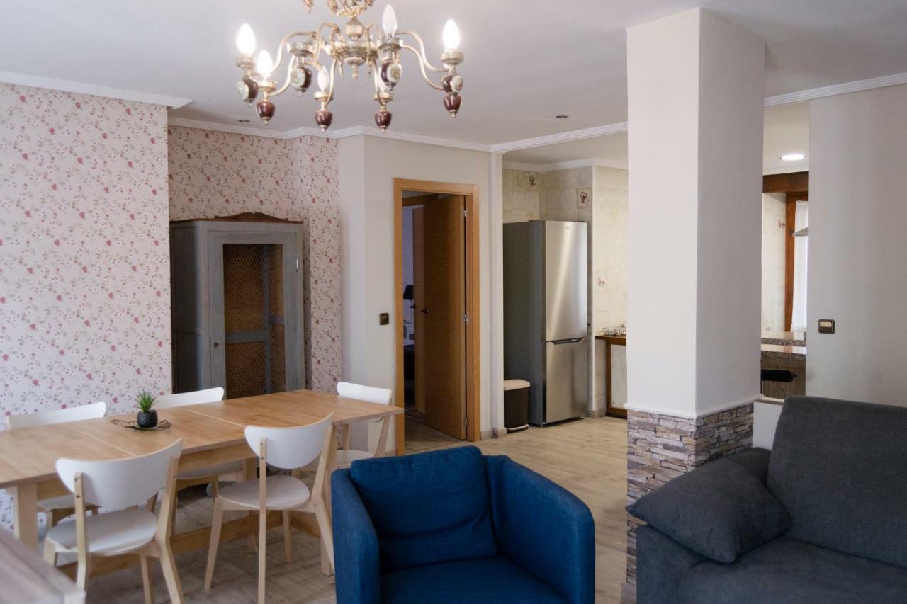 Tres Puentes Anguiano Apartamentos Y Hostal Экстерьер фото