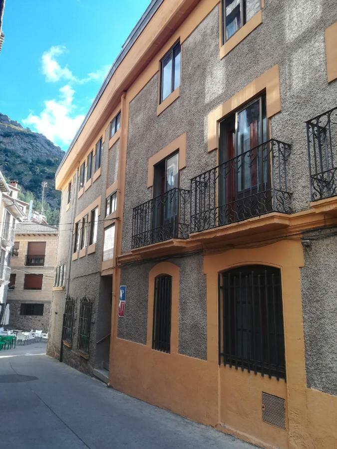 Tres Puentes Anguiano Apartamentos Y Hostal Экстерьер фото